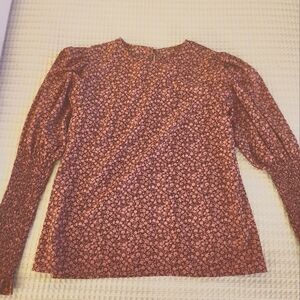 Long-sleeved Floral Blouse 👚